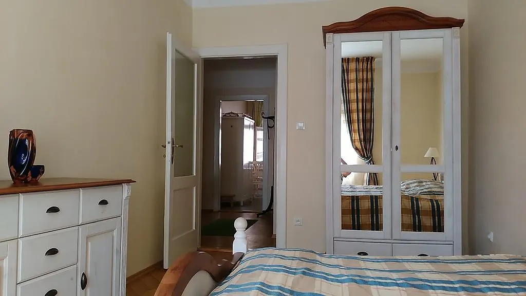 Halada House Apartments Karlsbad 0*,